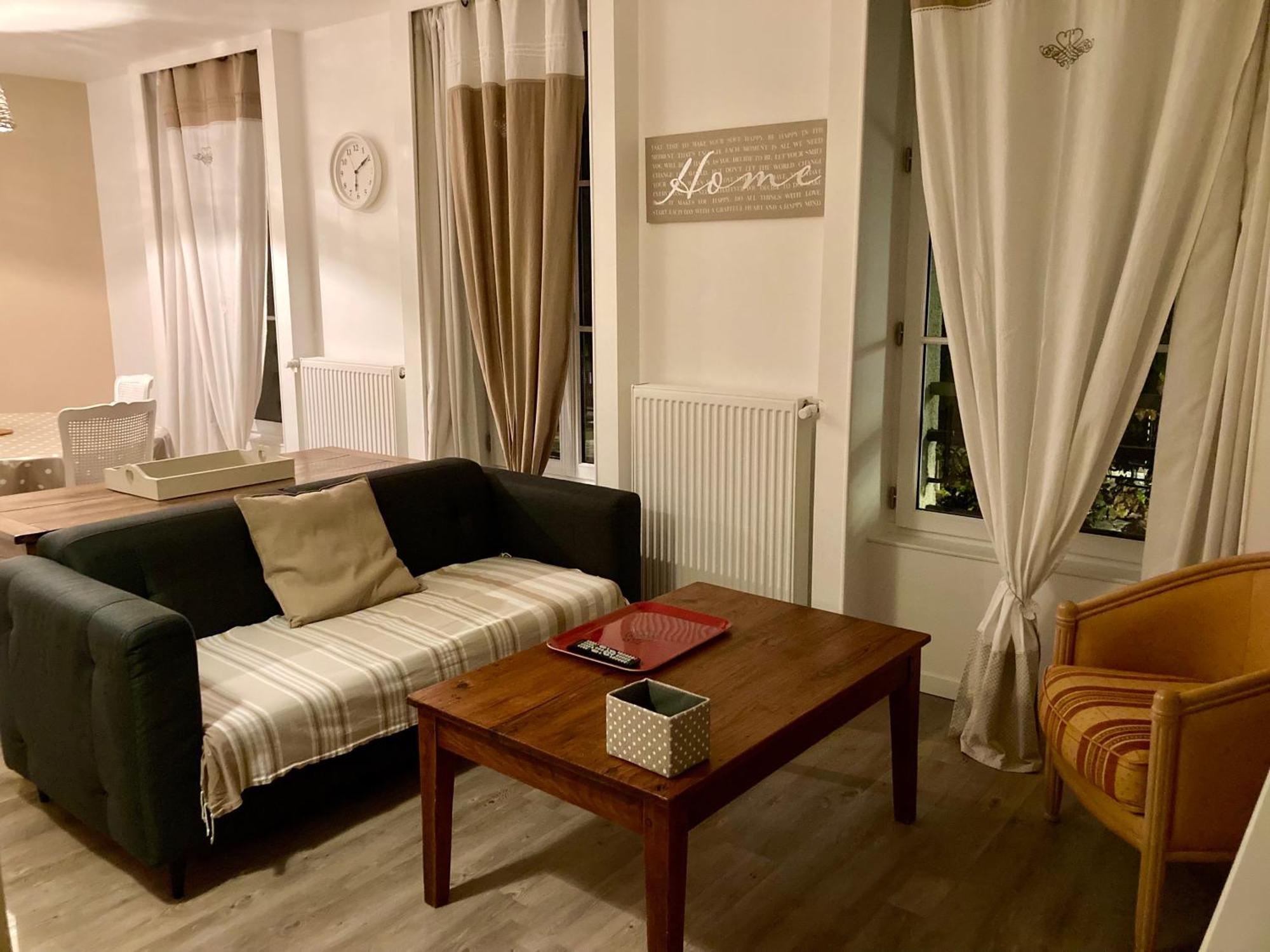 La Maison Virginie: Cozy Central Stay with Lake & Canal Proximity Montargis Exterior photo